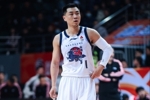 媒体人:没了高诗岩在第一道防线的压迫 赵继伟处理球轻松自如