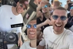 沙尔克全队赴西班牙庆祝升级成功！哲科：卡里乌斯是我们的DJ